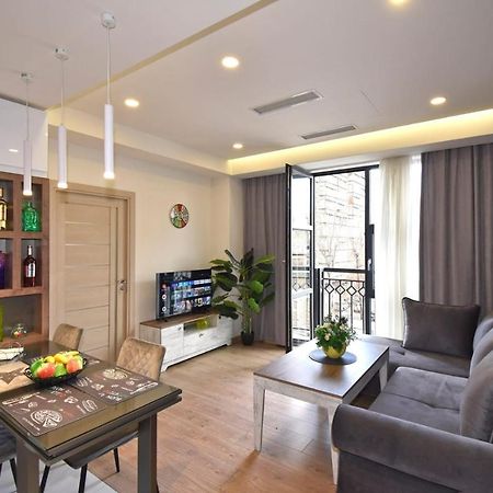 Home4You City Center Apartments Yerevan Exterior photo