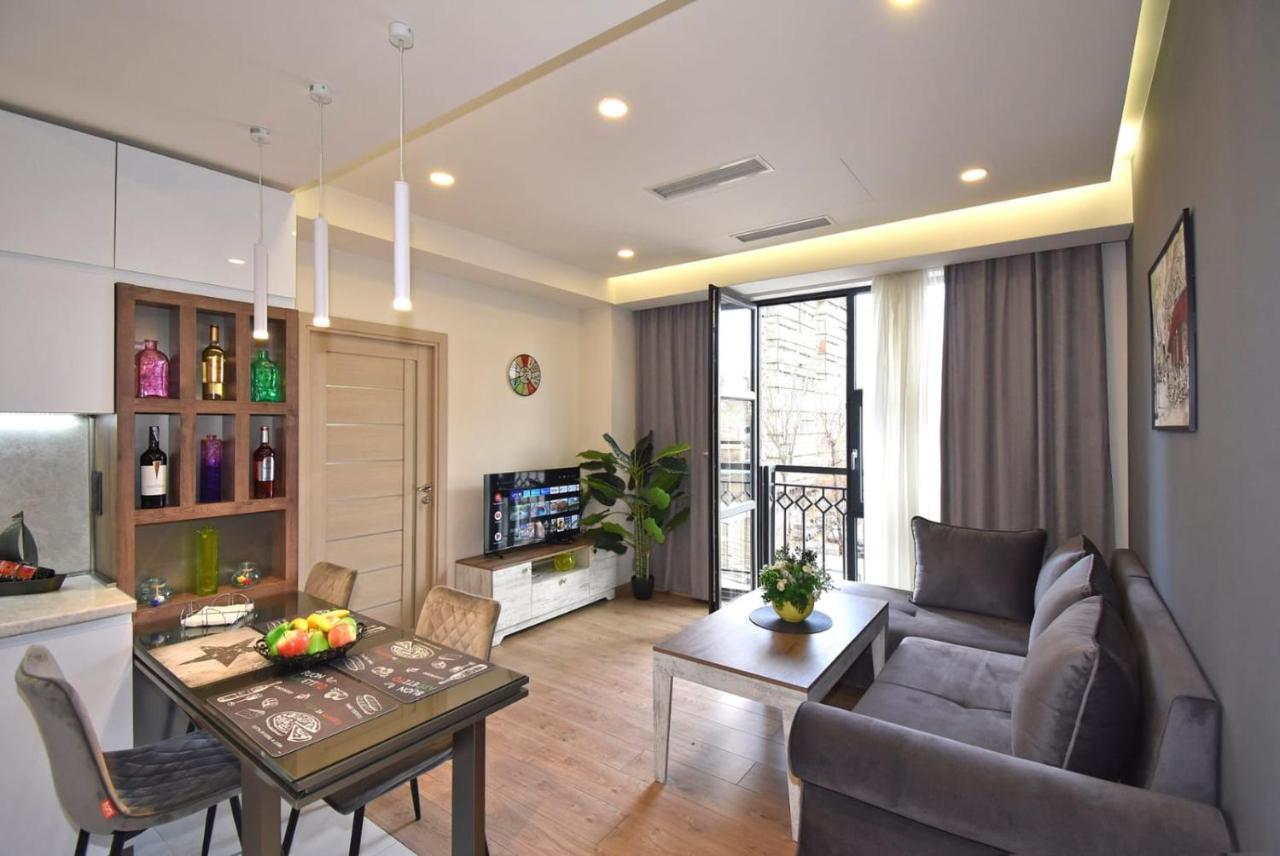 Home4You City Center Apartments Yerevan Exterior photo