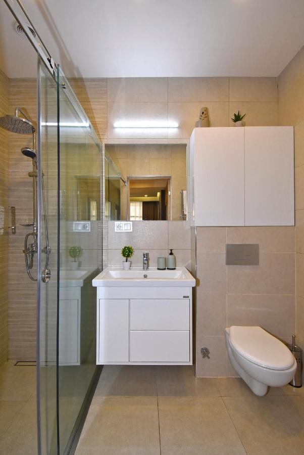 Home4You City Center Apartments Yerevan Exterior photo