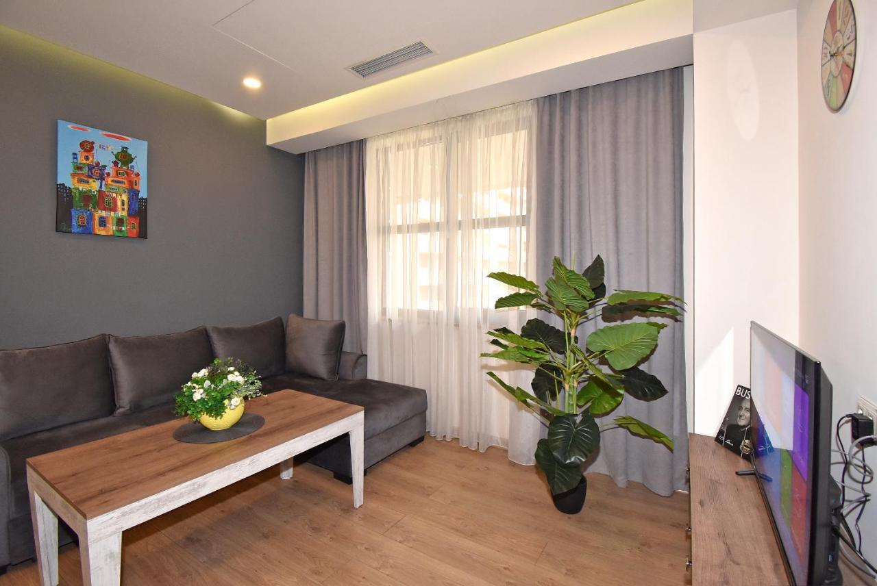 Home4You City Center Apartments Yerevan Exterior photo
